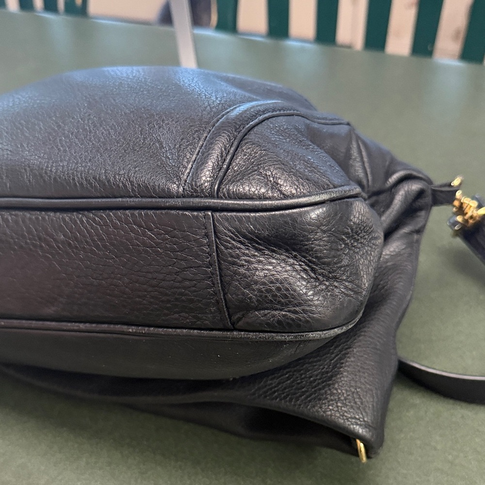 Low Start Tory Burch Black Crossbody Bag with Gold Accent - Picture 4 of 8